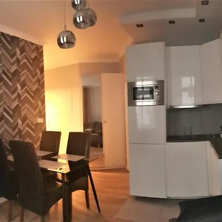 Апартаменти B&f Business & Family Познань