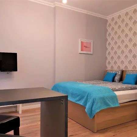 B&f Business & Family *